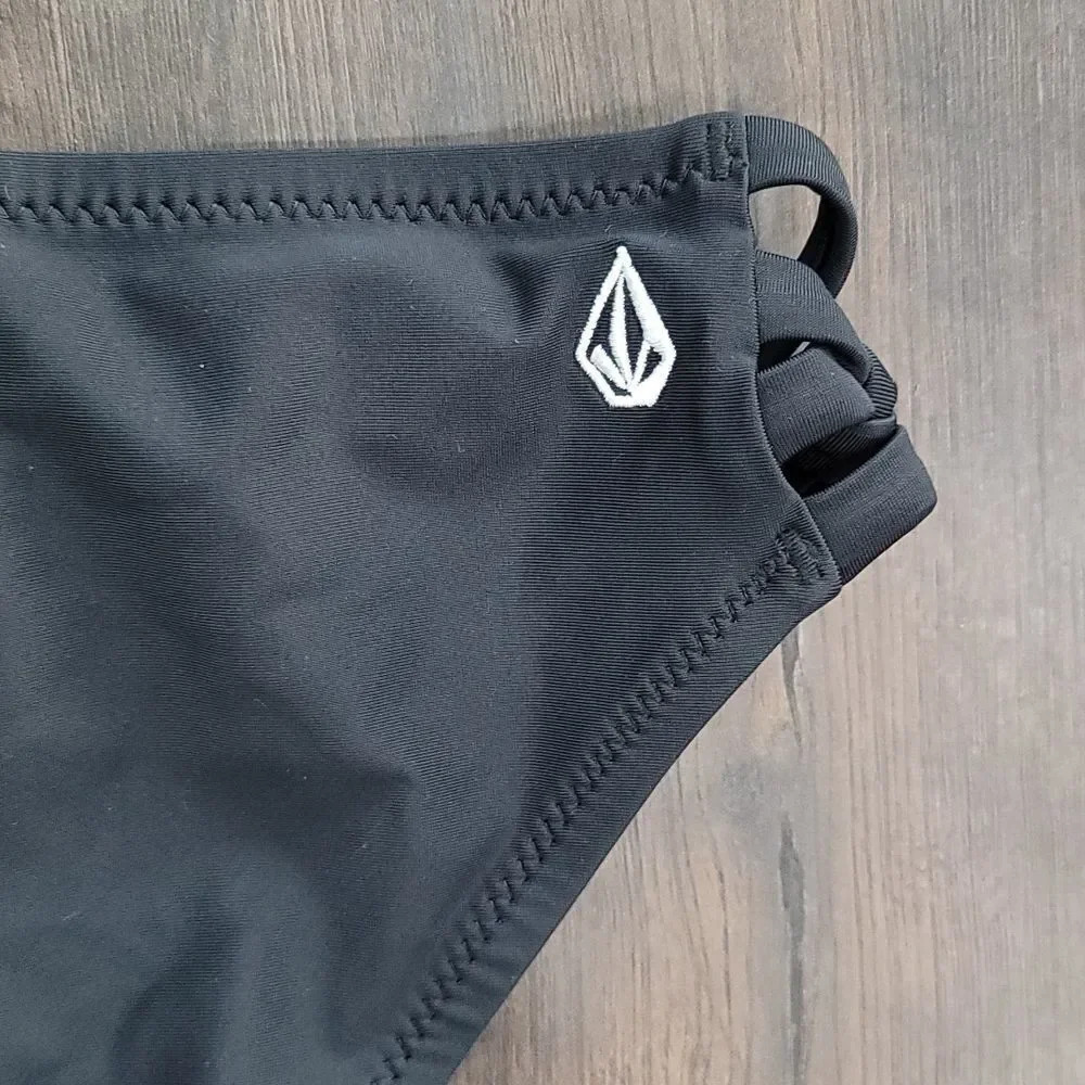 VOLCOM Full Coverage Bikini Bottom - Picture 5 of 7
